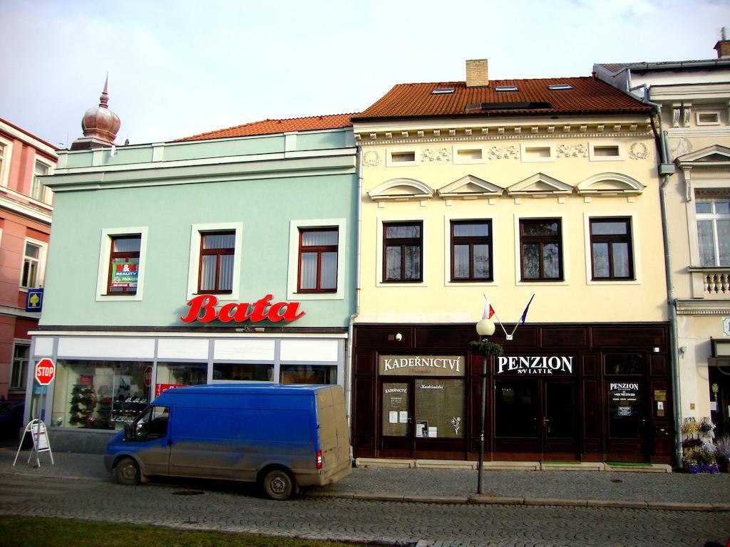 Penzion Aviatik Čáslav Bagian luar foto